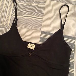 ARITZIA CAMISOLE 🖤